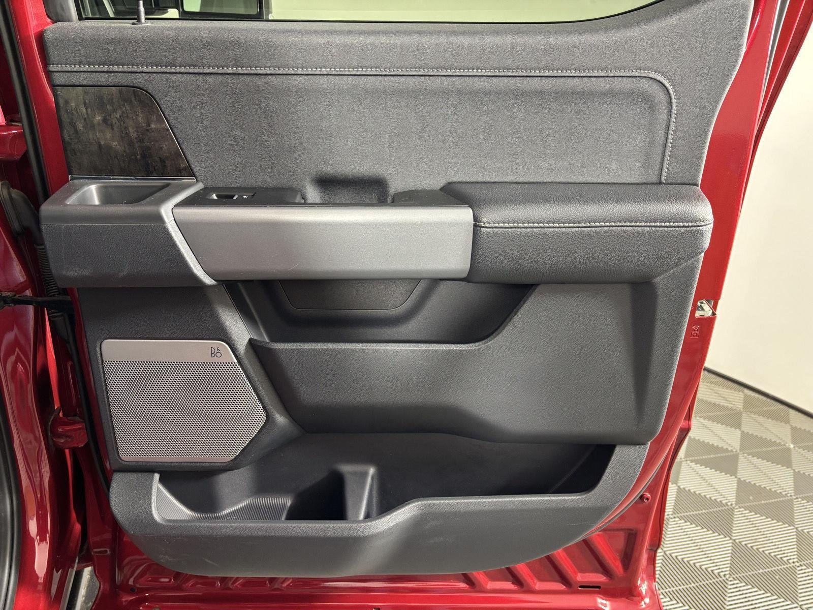 Car Image 19