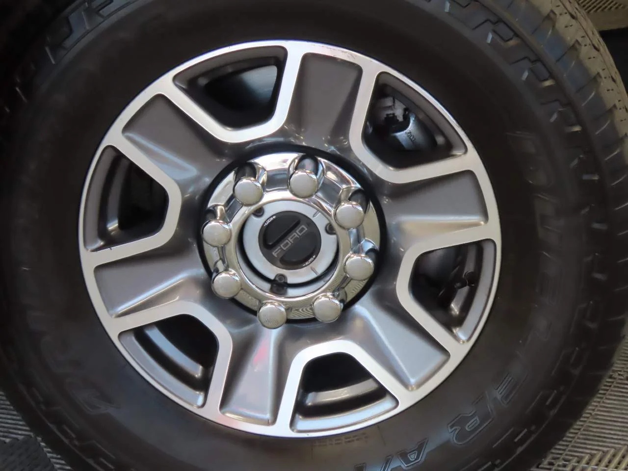 Car Image 8