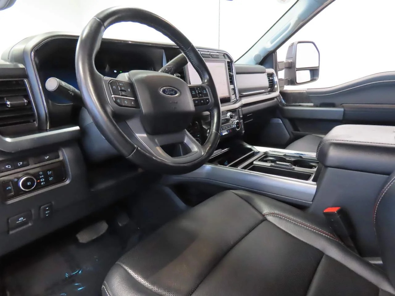 Car Image 9