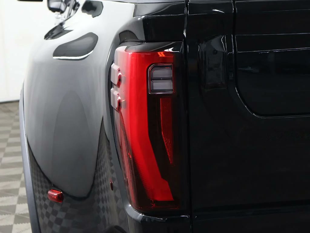 Car Image 8