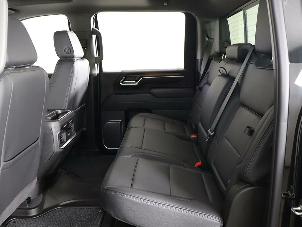 Car Image 29