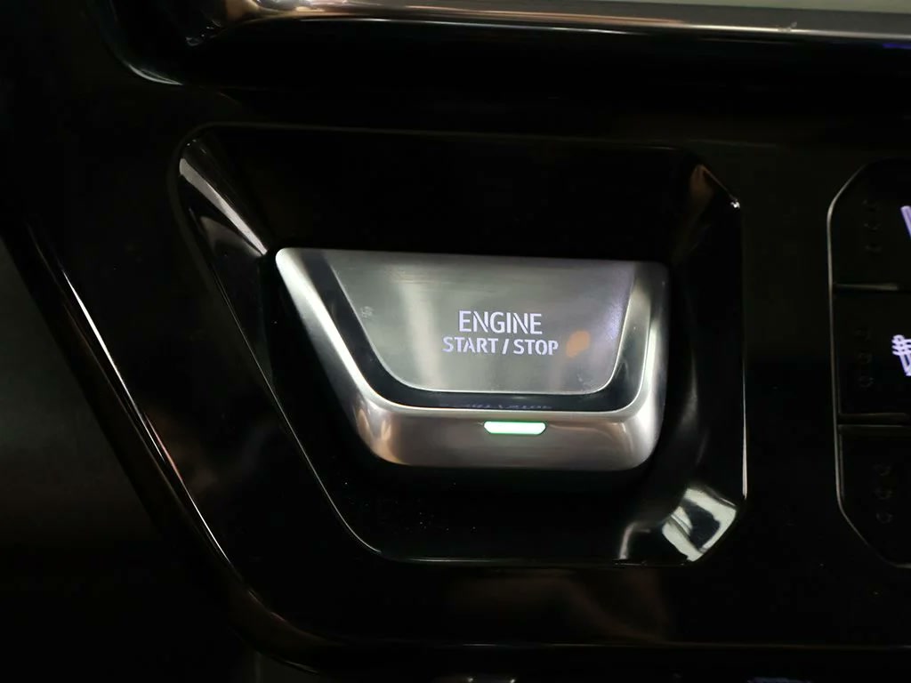 Car Image 36