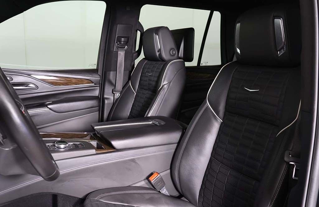 Car Image 8