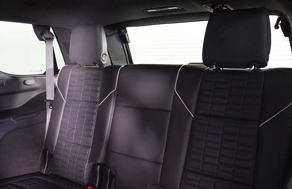 Car Image 11